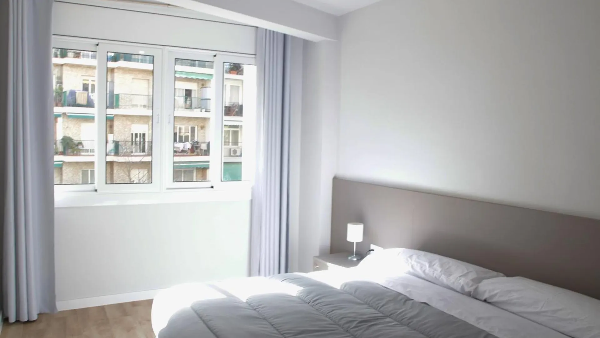 Sant Jordi Apartments Sagrada Familia Barcelona Spain