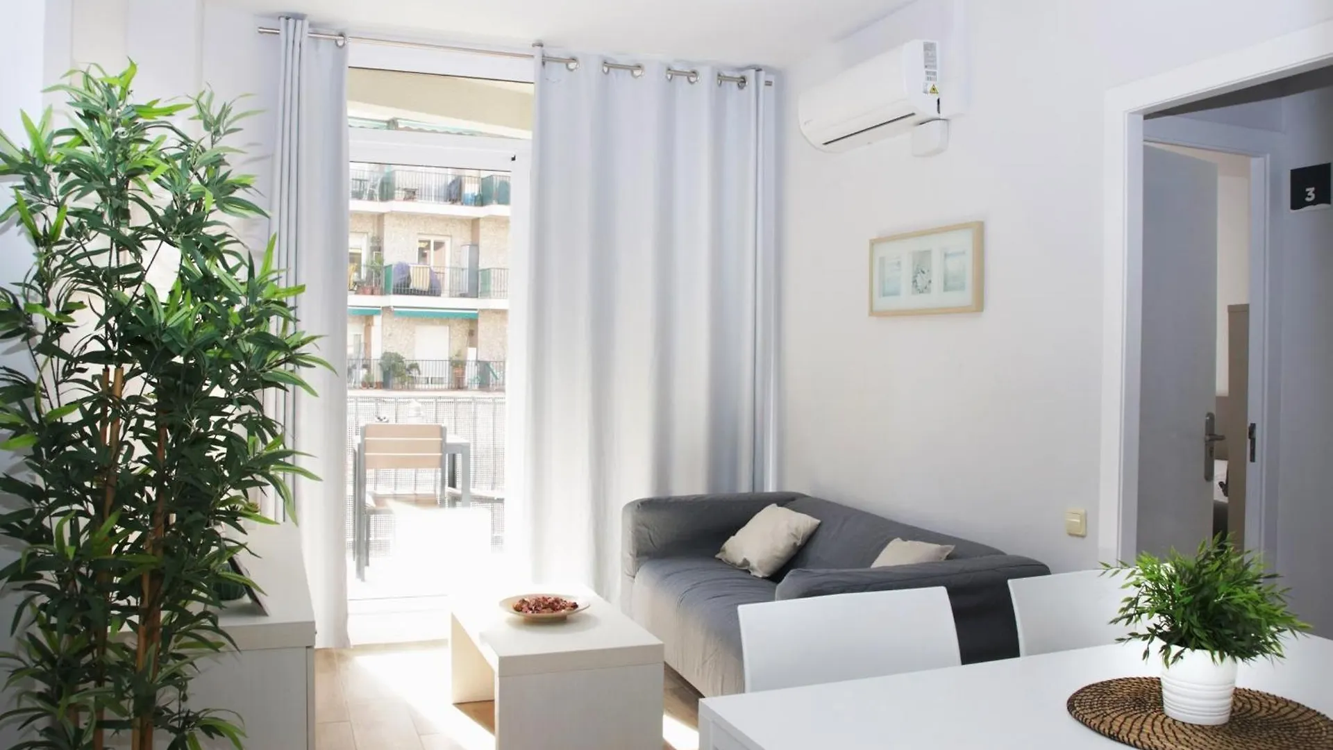 Sant Jordi Apartments Sagrada Familia Barcelone 0*,